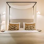 Ando Living - Flores 25 House Aparthotel