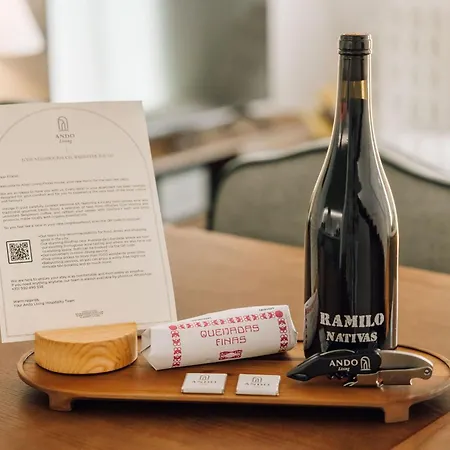 Ando Living - Flores 25 House アパート リスボン