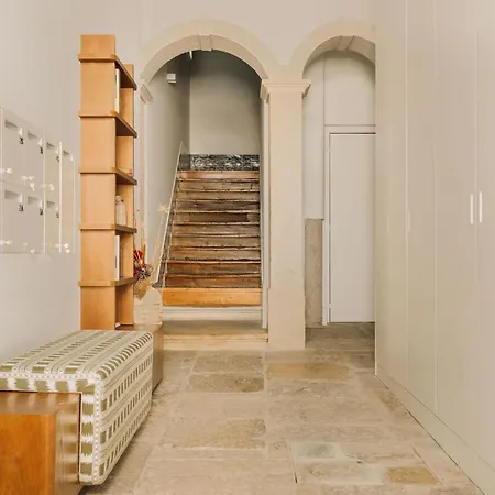 Ando Living - Flores 25 House