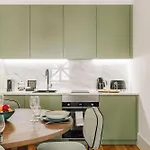 Aparthotel Ando Living - Flores 25 House Lisboa