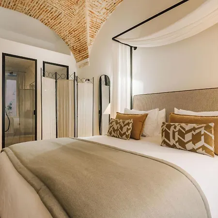 Ando Living - Flores 25 House Ξενοδοχείο με διαμερίσματα 4*