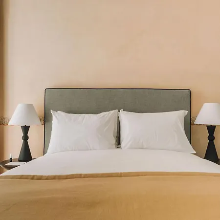 Ando Living - Flores 25 House *