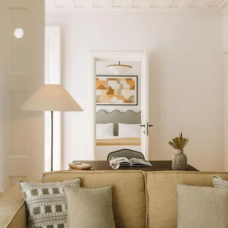Ando Living - Flores 25 House דירה ליסבון