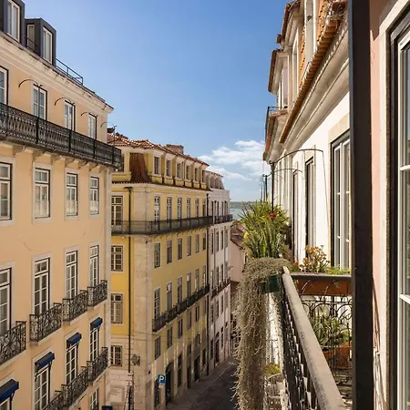 Lägenhetshotell Ando Living - Flores 25 House Lisboa